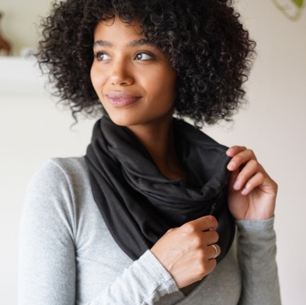 Beyond Yoga Pocket Infinity Scarf